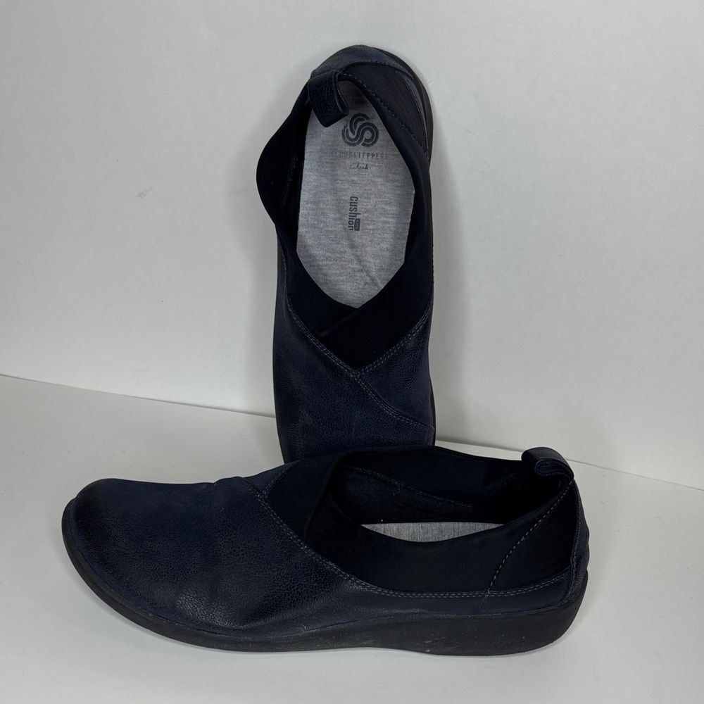 Clarks size 11M Women's Navy Flats
